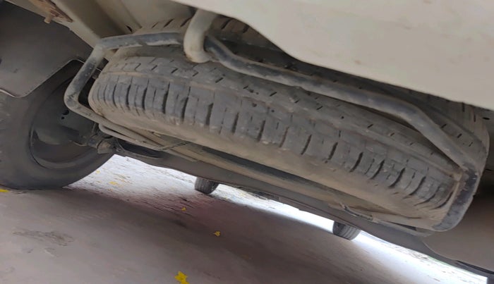 2021 Maruti Ertiga VXI SHVS, Petrol, Manual, 37,491 km, tyre