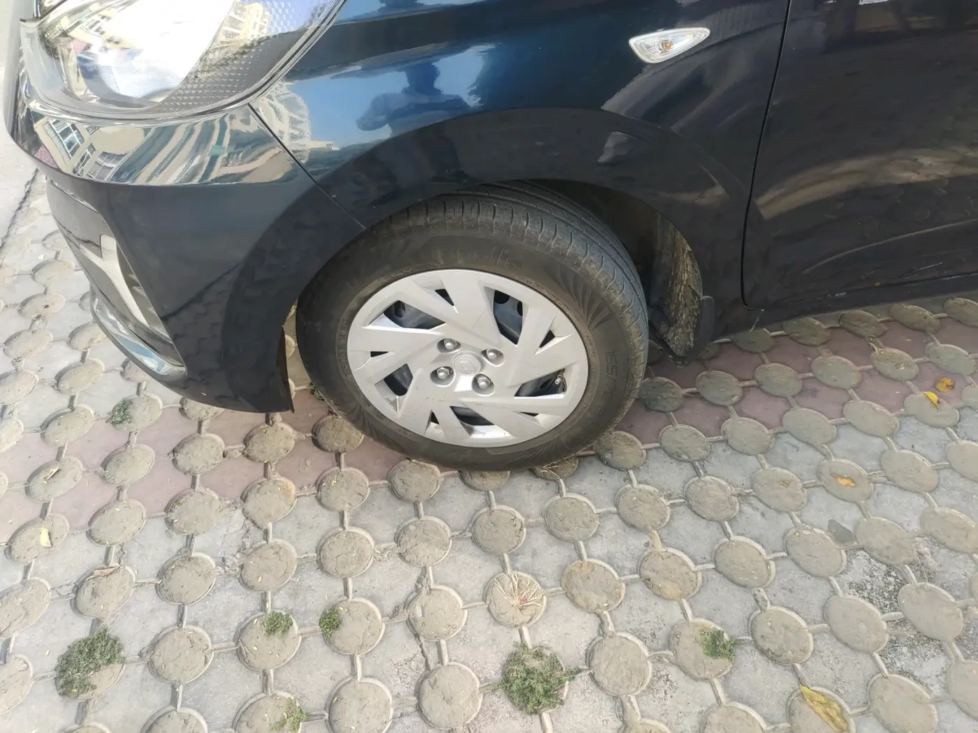 2023 Hyundai GRAND I10 NIOS MAGNA 1.2 KAPPA VTVT, Petrol, Manual, 28,650 km, tyre