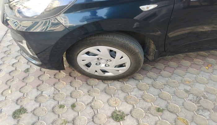 2023 Hyundai GRAND I10 NIOS MAGNA 1.2 KAPPA VTVT, Petrol, Manual, 28,538 km, tyre