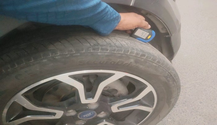 2018 Ford Ecosport TITANIUM 1.5L DIESEL, Diesel, Manual, 1,43,606 km, tyre