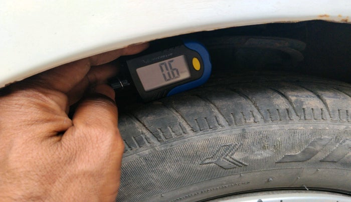 2012 Hyundai i10 MAGNA 1.2, CNG, Manual, 73,828 km, tyre