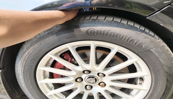 2013 Jaguar XF 2.2 DIESEL LUXURY, Diesel, Automatic, 61,891 km, tyre