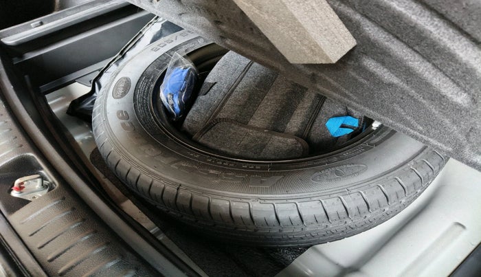 2021 KIA SELTOS HTX IVT 1.5 PETROL, Petrol, Automatic, 23,017 km, tyre