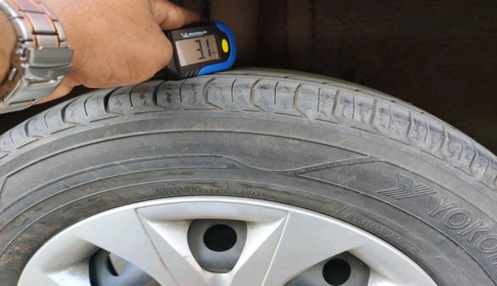 2015 Hyundai Elite i20 SPORTZ 1.2, Petrol, Manual, 1,12,463 km, tyre