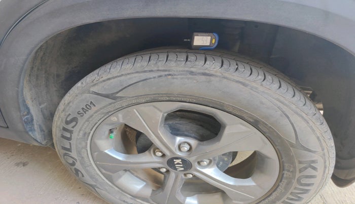 2021 KIA SELTOS HTK PLUS 1.5, Petrol, Manual, 38,660 km, tyre