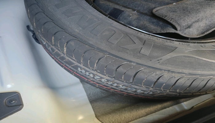 2021 KIA SELTOS HTK PLUS 1.5, Petrol, Manual, 38,660 km, tyre