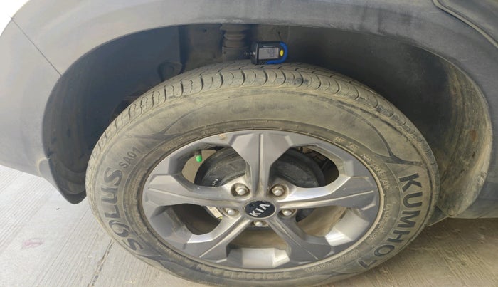 2021 KIA SELTOS HTK PLUS 1.5, Petrol, Manual, 38,660 km, tyre