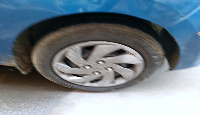 2019 Hyundai NEW SANTRO ASTA MT, CNG, Manual, 67,302 km, tyre