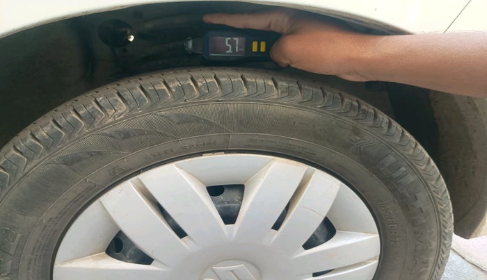 2021 Maruti Alto LXI CNG, CNG, Manual, 79,177 km, tyre