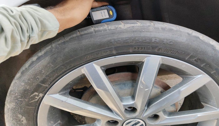 2019 Volkswagen Vento HIGHLINE PLUS 1.2 AT 16 ALLOY, Petrol, Automatic, 89,419 km, tyre