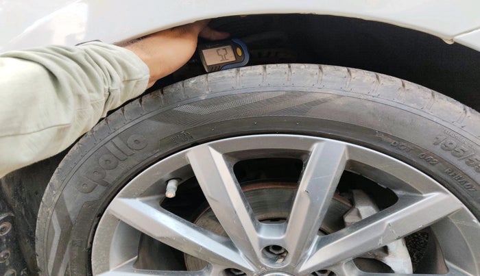 2019 Volkswagen Vento HIGHLINE PLUS 1.2 AT 16 ALLOY, Petrol, Automatic, 89,419 km, tyre