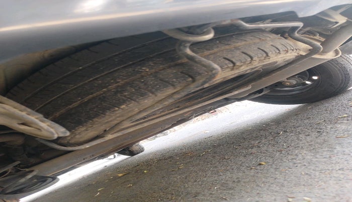 2017 Maruti Ertiga VXI, Petrol, Manual, 56,481 km, tyre