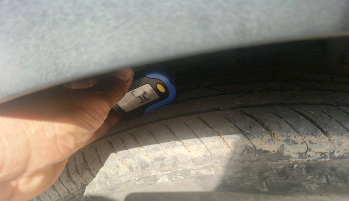 2019 Tata NEXON XM PETROL, CNG, Manual, 55,240 km, tyre