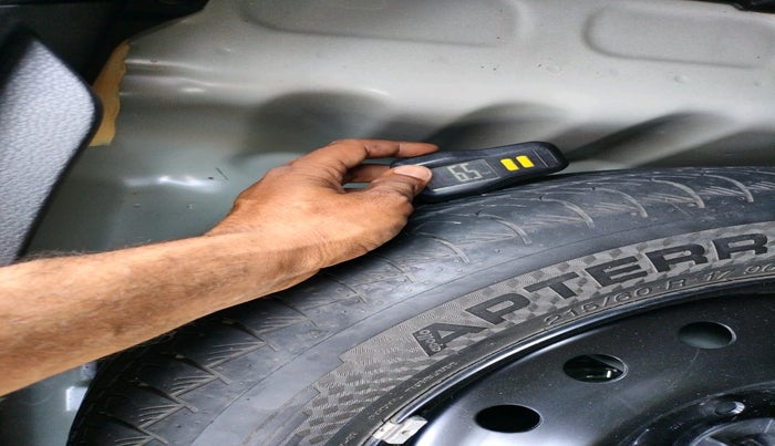 2023 Maruti Grand Vitara SIGMA SMART HYBRID, Petrol, Manual, 24,280 km, tyre