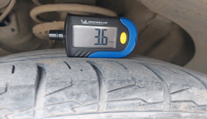 2019 KIA SELTOS HTX PLUS AT1.5 DIESEL, Diesel, Automatic, 1,21,811 km, tyre