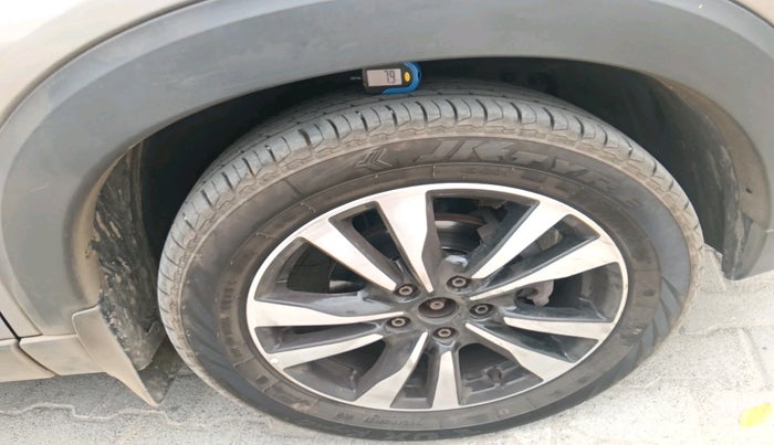 2019 Nissan Kicks XV PREMIUM O DUAL TONE DIESEL, Diesel, Manual, 66,102 km, tyre