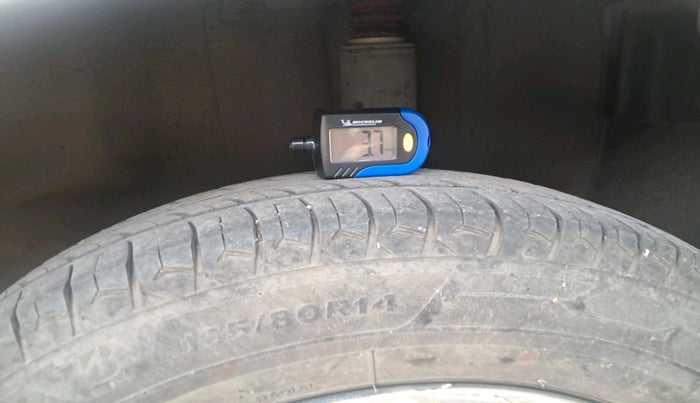 2011 Fiat Grand Punto DYNAMIC 1.3, Diesel, Manual, 2,08,710 km, tyre