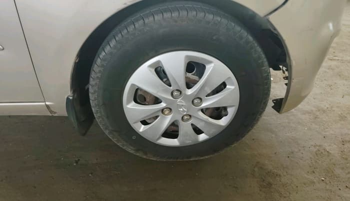 2010 Hyundai i10 SPORTZ 1.2, Petrol, Manual, 89,849 km, tyre
