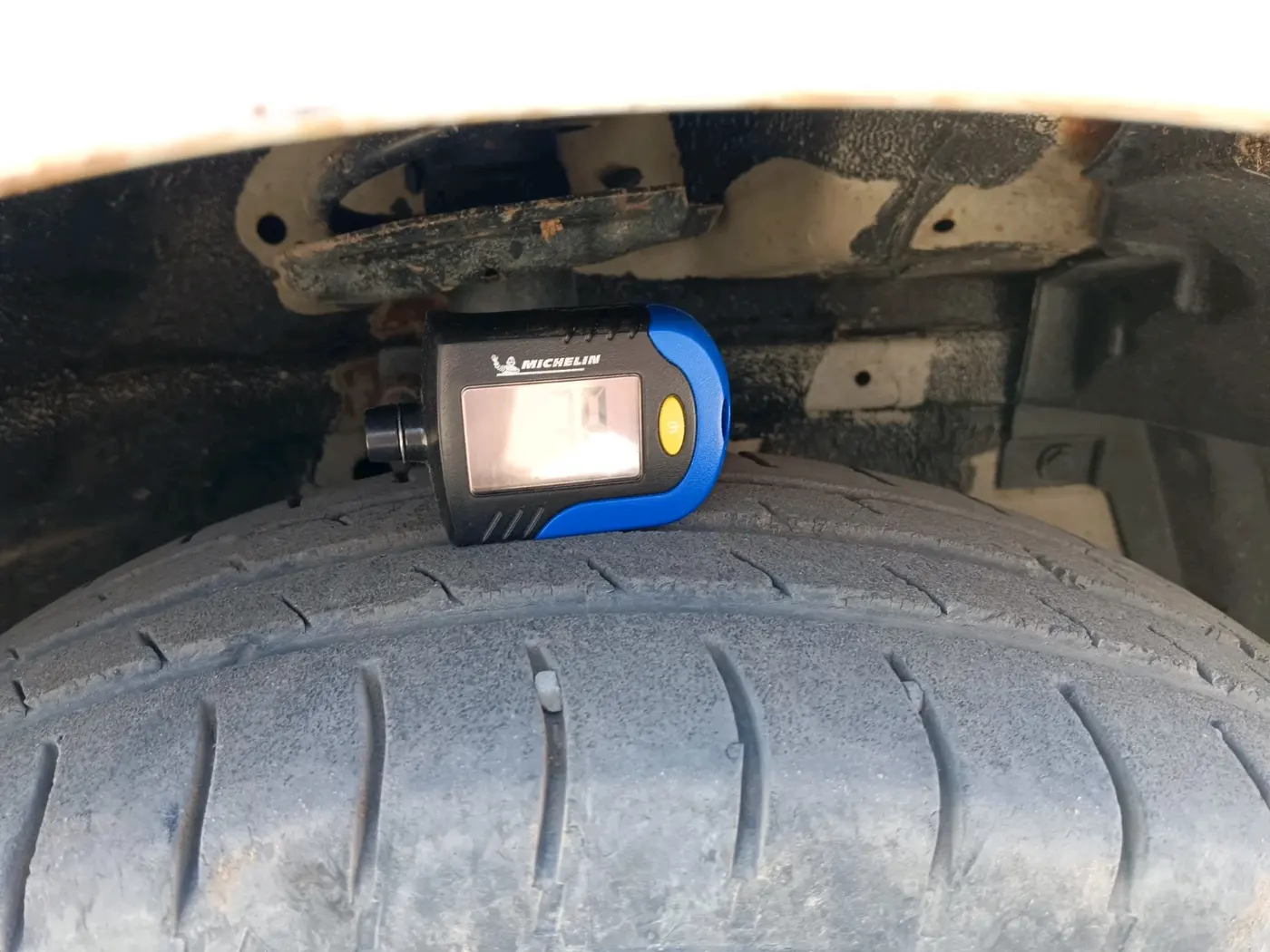 2013 Maruti Swift Dzire VDI, Diesel, Manual, 1,28,942 km, tyre