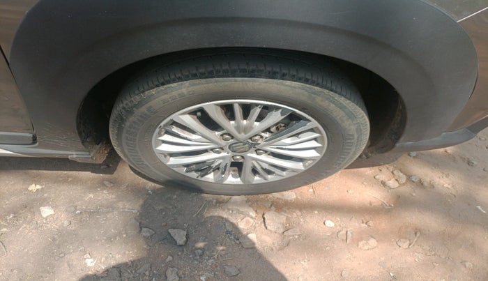 2021 Maruti XL6 ALPHA AT, Petrol, Automatic, 83,546 km, tyre