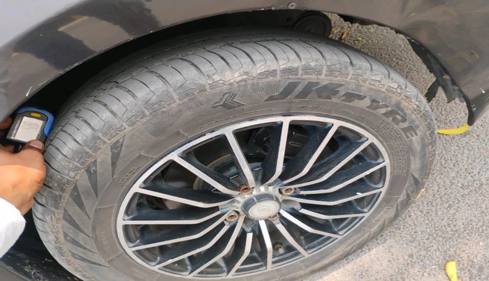 2018 Toyota YARIS V MT, Petrol, Manual, 1,56,094 km, tyre