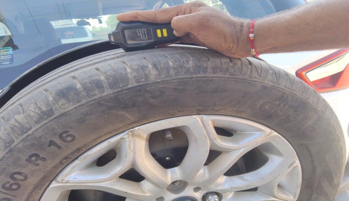 2017 Ford Ecosport TITANIUM 1.5L DIESEL, Diesel, Manual, 1,10,176 km, tyre