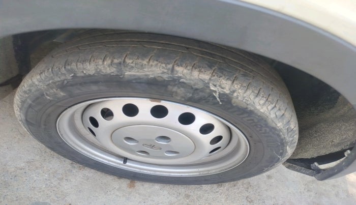 2023 Tata NEXON XE PETROL, Petrol, Manual, 39,146 km, tyre