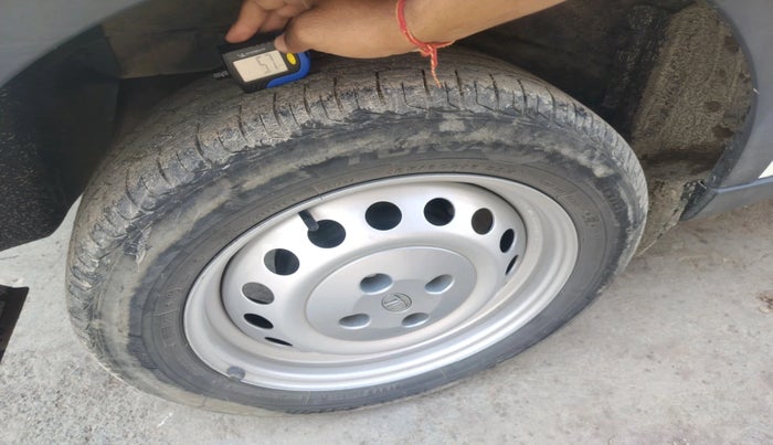 2023 Tata NEXON XE PETROL, Petrol, Manual, 39,146 km, tyre