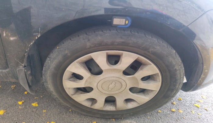 2011 Chevrolet Spark LT 1.0, Petrol, Manual, 70,860 km, tyre