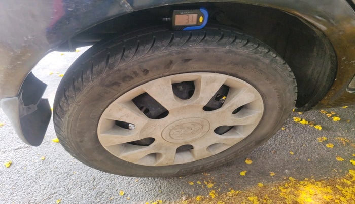 2011 Chevrolet Spark LT 1.0, Petrol, Manual, 70,860 km, tyre