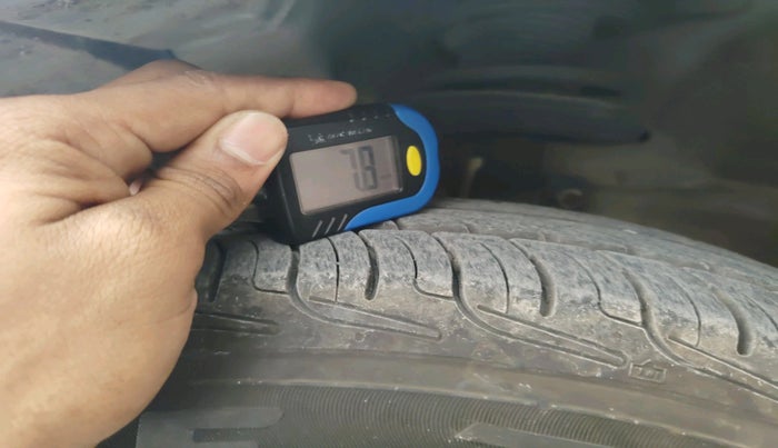 2012 Maruti Swift VDI, Diesel, Manual, 1,55,863 km, tyre