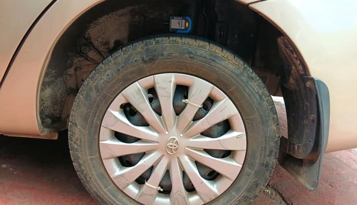 2011 Toyota Etios G, Petrol, Manual, 47,839 km, tyre