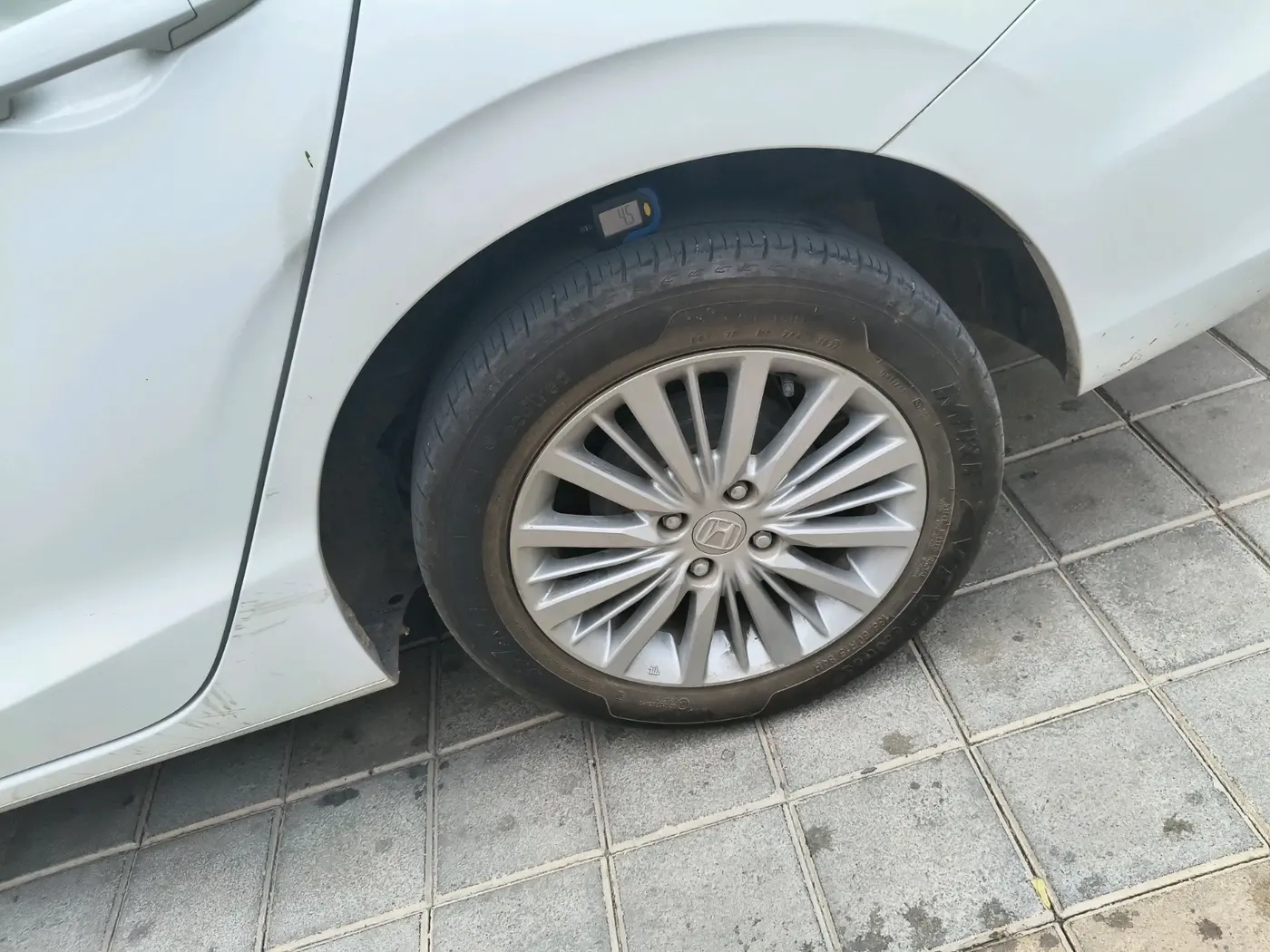 2022 Honda City 1.5L I-VTEC V CVT 5TH GEN, Petrol, Automatic, 14,636 km, tyre