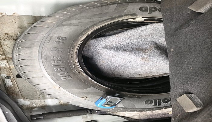 2022 Hyundai Creta S PLUS KNIGHT 1.5 PETROL, Petrol, Manual, 62,597 km, tyre