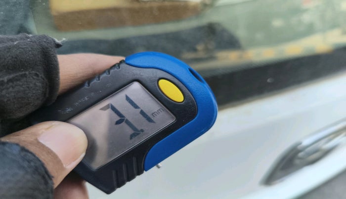 2010 Hyundai i10 ERA 1.1, CNG, Manual, 1,12,787 km, tyre