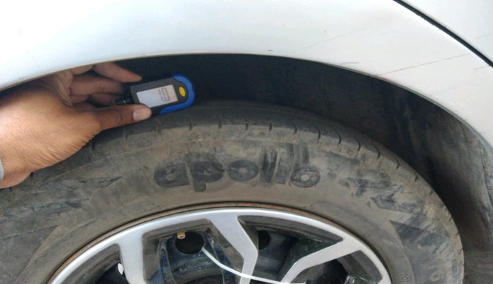 2009 Maruti Swift VDI, Diesel, Manual, 1,23,924 km, tyre