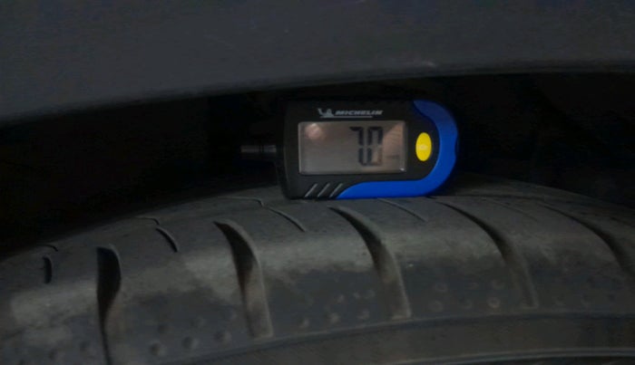 2022 KIA SONET HTX ANNIVERSARY EDITION 1.0 IMT, Petrol, Manual, 61,558 km, tyre