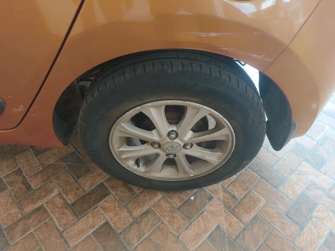 2014 Hyundai Grand i10 ASTA 1.2 KAPPA VTVT, Petrol, Manual, 89,965 km, tyre