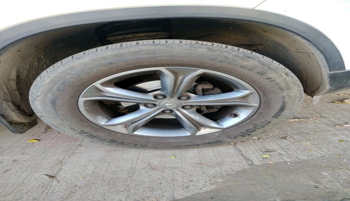 2021 Tata Harrier XZA 2.0L, Diesel, Automatic, 3,70,000 km, tyre