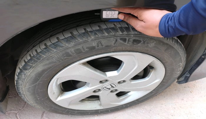 2015 Honda City 1.5L I-VTEC VX CVT, Petrol, Automatic, 47,017 km, tyre