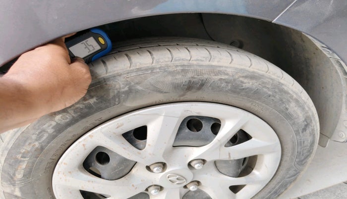 2017 Hyundai Grand i10 SPORTZ (O) 1.2 KAPPA VTVT, Petrol, Manual, 85,576 km, tyre