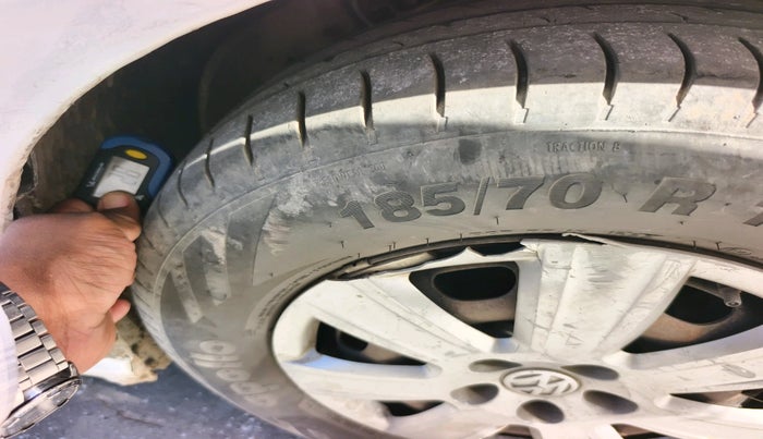 2012 Volkswagen Polo TRENDLINE 1.2L DIESEL, Diesel, Manual, 1,79,966 km, tyre