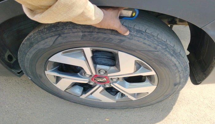 2020 KIA SONET HTE 1.2, Petrol, Manual, 40,571 km, tyre