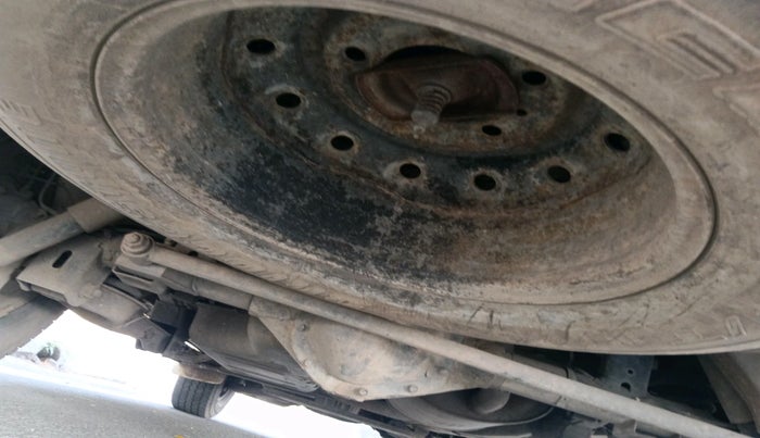 2013 Mahindra Scorpio VLX 2WD BS-III, Diesel, Manual, 3,00,417 km, tyre