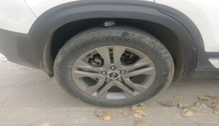 2020 KIA SELTOS HTX 1.5 PETROL, Petrol, Manual, 59,473 km, tyre