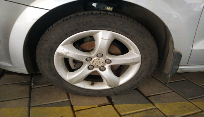 2012 Skoda Rapid ELEGANCE 1.6 MPI AT, Petrol, Automatic, 88,648 km, tyre