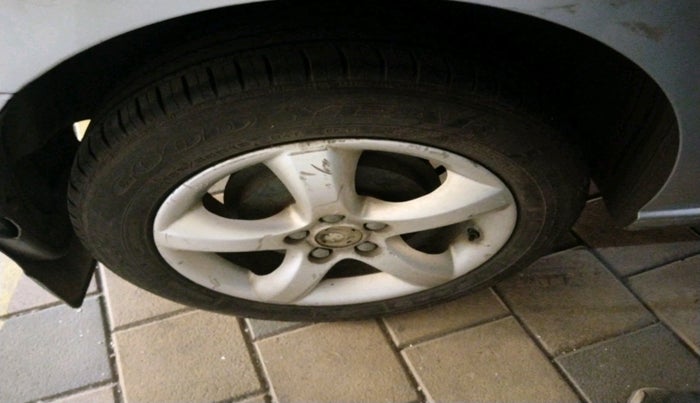 2012 Skoda Rapid ELEGANCE 1.6 MPI AT, Petrol, Automatic, 88,648 km, tyre