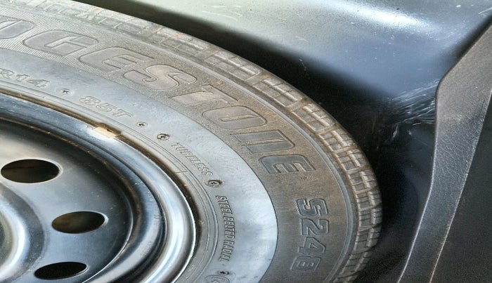 2013 Maruti Swift VDI, Diesel, Manual, 98,287 km, tyre