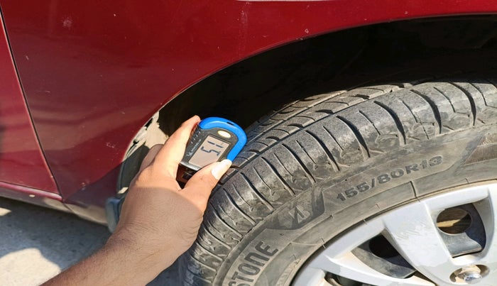 2014 Hyundai i10 SPORTZ 1.1, Petrol, Manual, 1,20,029 km, tyre