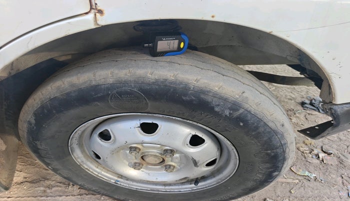 2019 Maruti Eeco 5 STR WITH A/C+HTR, CNG, Manual, 1,35,141 km, tyre